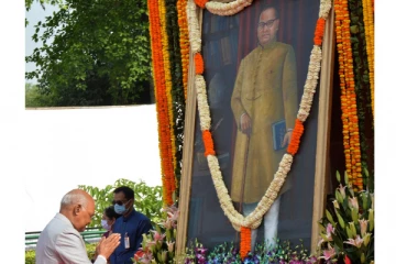 அம்பேத்கர் 132-வது பிறந்தநாள் - அரசியல் தலைவர்கள் மலர் தூவி மரியாதை