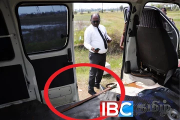 யாழில் துப்பாக்கிசூட்டில் பலியான சிறுவன் பயணித்த வாகனத்திலிருந்து மீட்கப்பட்ட வாள்