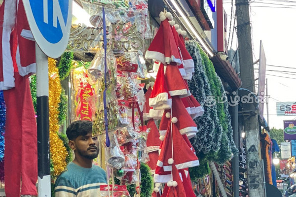நாடளாவிய ரீதியில் நத்தார் பண்டிகையை வரவேற்க தயாராகும் மக்கள் | People Preparing To Celebrate Christmas