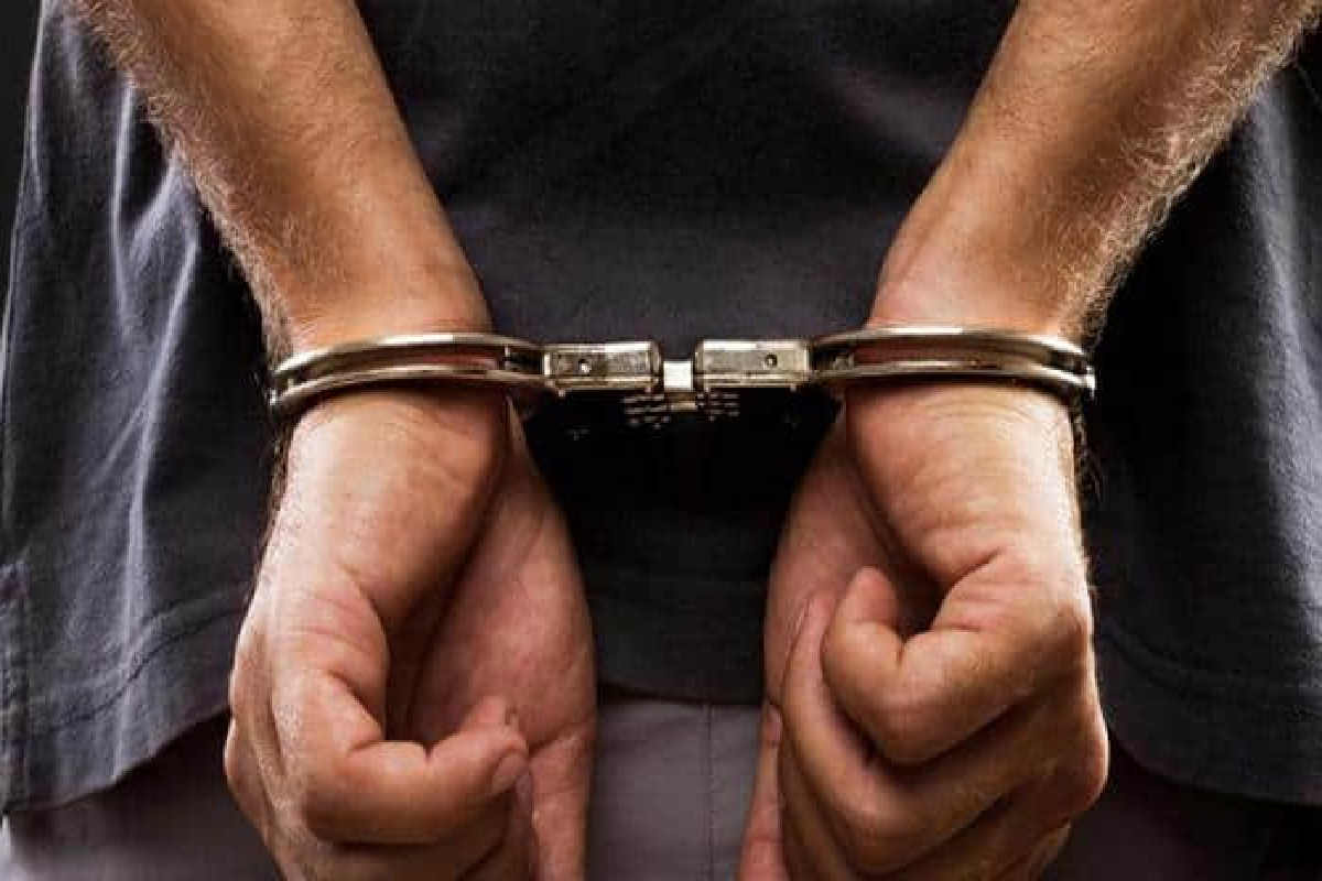 தனது 08 வயது மகனுக்கு வாயில் சூடு வைத்த தந்தை கைது | Father Arrested For Son In The Mouth With Fire தனது 08 வயது மகனுக்கு வாயில் சூடு வைத்த தந்தை கைது | Father Arrested For Son In The Mouth With Fire