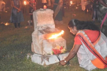 மாவீரர் துயிலும் இல்லத்தில் இப்படி ஒரு நாசகார வேலை;  பொதுச் சுடர் ஏற்றும் பீடம் இடித்தழிப்பு!