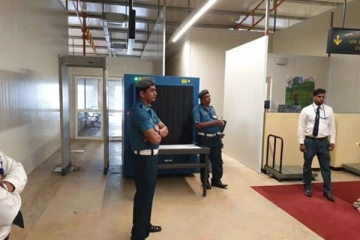 உடல் பாகத்தினுள் மறைந்திருந்த தங்கம்; யாழ் விமான நிலையத்தில் கொழும்பு பெண்ணால் அதிர்ச்சி!