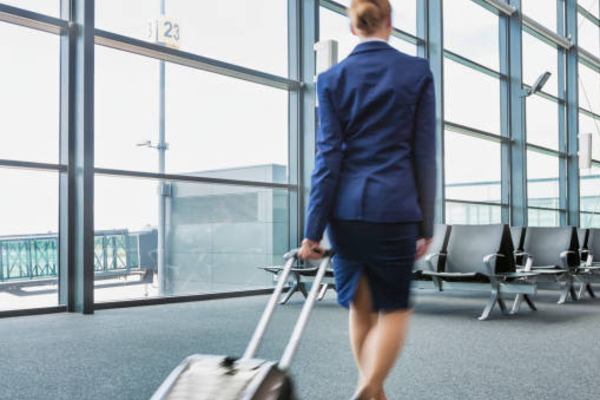 கனடாவில் தொடர்ந்து மாயமாகும் பாகிஸ்தான் அரசின் விமான ஊழியர்கள் - என்ன காரணம்? | Why Pakistan Flight Attendant Missing In Canada