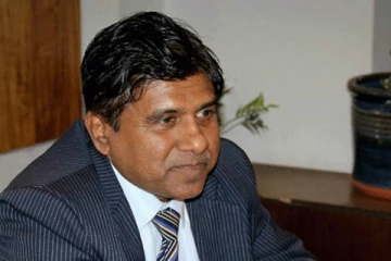 இரட்டைக் குடியுரிமை உடைய நாடாளுமன்ற உறுப்பினர்கள் தப்பிக்க முடியாது: விஜயதாச ராஜபக்ச