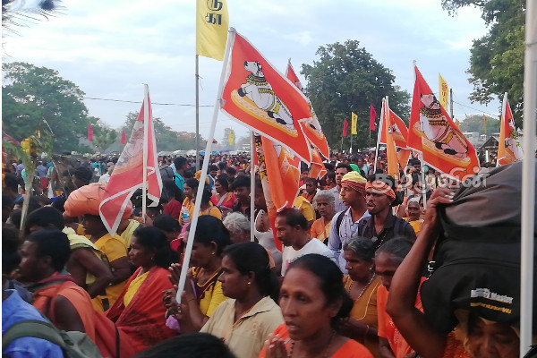 வெருகலம்பதி சித்திரவேலாயுத சுவாமி ஆலய மகோற்சவம்: பக்தர்கள் புடைசூழ எட்டு நாள் பாதயாத்திரை(Photos) | Batticaloa Temple Mahakotsava Padayathra Completed