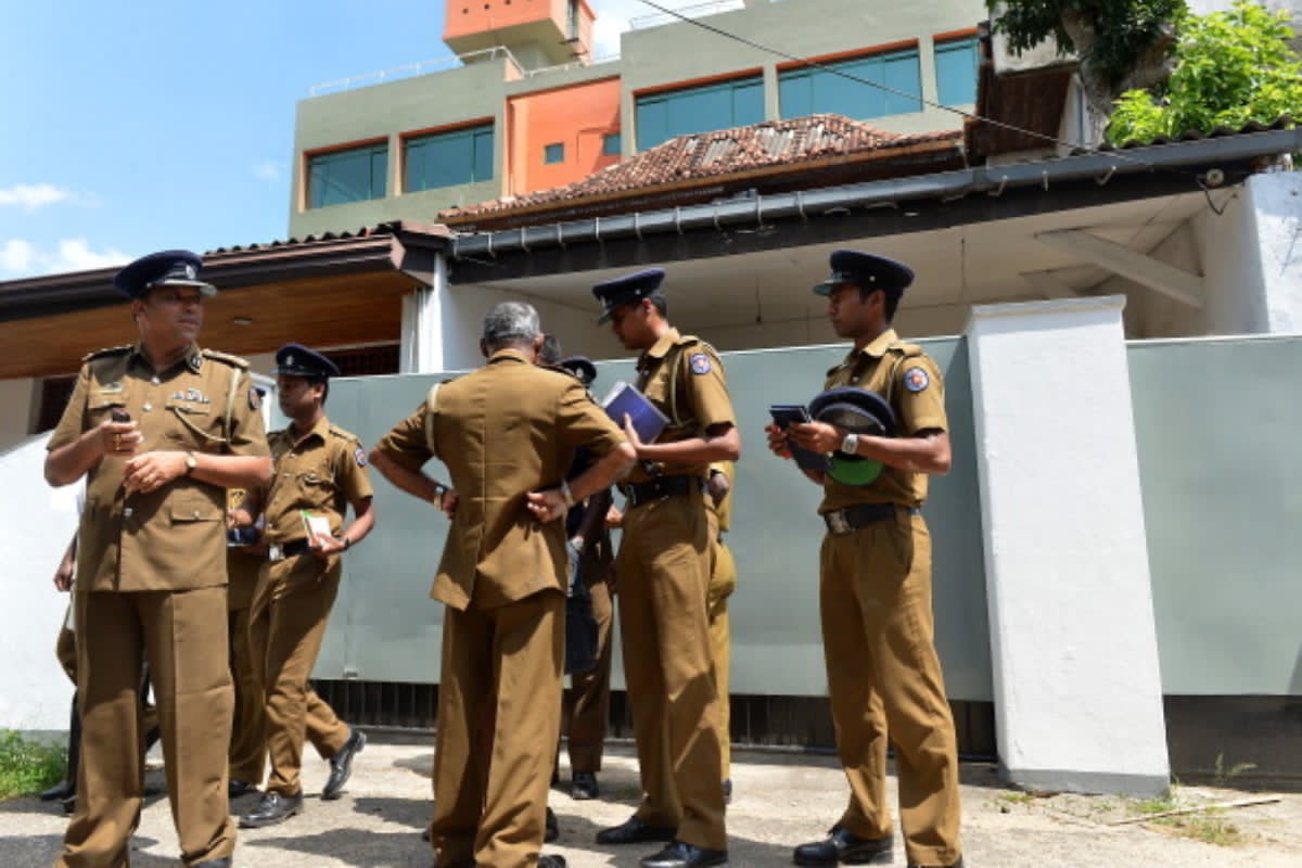 பணம் தர மறுத்த தாயின் கால்களை உடைத்த மகனின் கொடூர செயல் | Son Broke Mother Legs