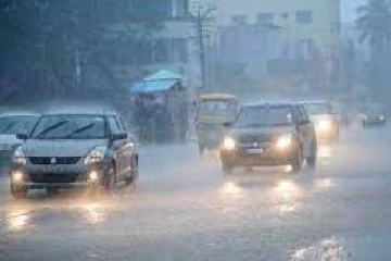 தமிழகத்தில் விடாது கொட்டிதீற்கும் மழை எந்தெந்த மாவட்டங்களுக்கு ரெட் அலர்ட் மற்றும் ஆரஞ்சு அலர்ட்?