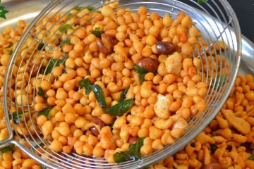 ரிச் ஓட்டல் சுவையில் மொறு மொறு காரா பூந்தி செய்வது எப்படி?