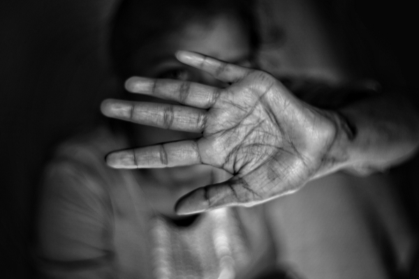 77 வயது மூதாட்டி மீது வல்லுறவு; சந்தேகநபருக்கு வலைவீச்சு | Rape On 77 Year Old Woman