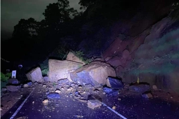 கண்டி - மஹியங்கனை பிரதான வீதியில் பயணிப்போருக்கான அறிவித்தல்!