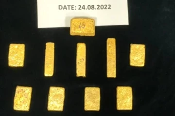 பெருந்தொகையான தங்கத்தை கடத்த முற்பட்ட இலங்கையர்கள் கைது