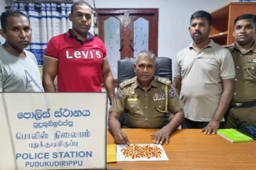 முல்லைத்தீவில் மாணவர்களை இலக்கு வைத்து போதைப்பொருள் வியாபாரம்: ஒருவர் கைது (படங்கள்)