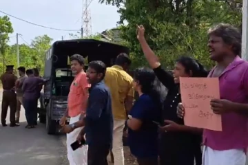 தையிட்டி சட்டவிரோத விகாரையை அகற்றக்கோரி போராட்டம்