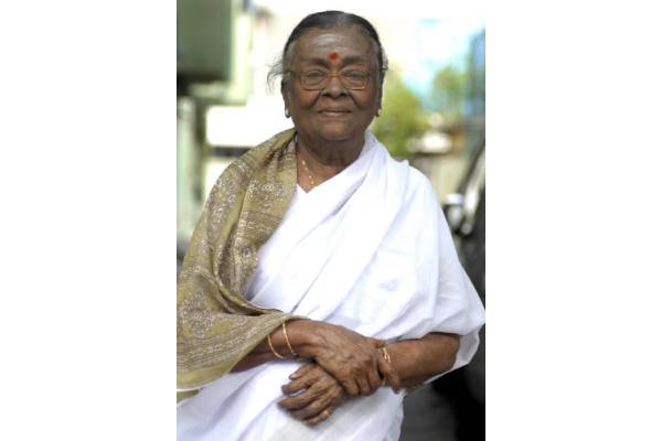 திருமணம் செய்யவில்லை, சொத்துக்களை எல்லாம் தானமாக கொடுத்த தமிழ் நடிகை.. யார் தெரியுமா? | Actress Who Acted In So Many Films