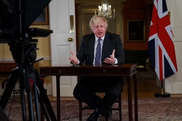 பிரித்தானியா தேவையில்லாமல் அளவுக்கு மீறி பயப்படுகிறது... Omicron வைரஸைக் குறித்து முதன்முதலில் எச்சரித்த மருத்துவர்