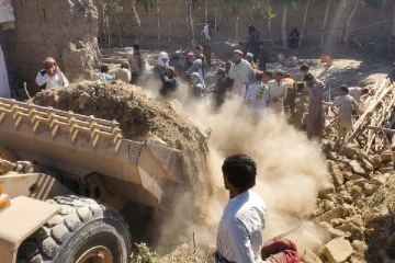 නැවතත් ඇවිලෙන යුධ ගිනිදැල් - පාකිස්තානයේ පළිගැනීමෙන් ජීවිත 130ක් මරු තුරුළට 200ට තුවාල