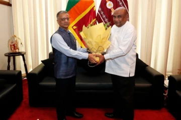 கோபால் பாக்லேவை சந்தித்த மகிந்த யாப்பா அபேவர்தன : இந்தியாவின் உதவிகள் தொடர்பிலும் பேச்சு! (படங்கள்)