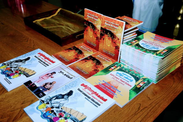 தேசிய தலைவர் சந்தித்த தமிழக ஓவியர் மருது : எழுத்தாளர் தீபச்செல்வன் புகழாரம் | Tamil Nadu Painter Marudhu Met The Ltte Leader