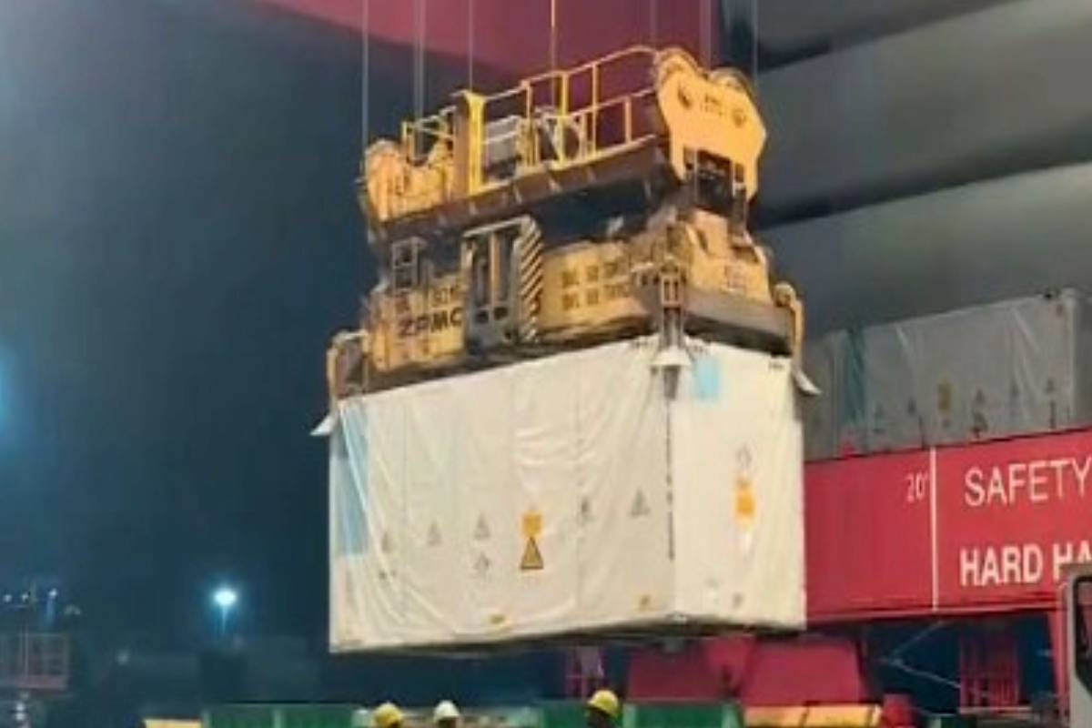 2.6 மில்லியன் டொலர் சேமிப்பு திட்டம்..! துறைமுகத்தை வந்தடைந்த மின்கல ஆற்றல் சேமிப்பு அமைப்புகள் | Battery Energy Storage Systems Arriving Sri Lanka 2.6 மில்லியன் டொலர் சேமிப்பு திட்டம்..! துறைமுகத்தை வந்தடைந்த மின்கல ஆற்றல் சேமிப்பு அமைப்புகள் | Battery Energy Storage Systems Arriving Sri Lanka