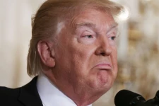 அமெரிக்க அதிபர் டிரம்ப் மீது கண்டனத் தீர்மானம் நிறைவேறியது: பதவி நீக்கம் இருக்குமா?