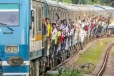 මෙන්න මේ මාර්ගයේ දුම්රිය ධාවනය අනාරක්ෂිතයි?. පළවන වාර්තා වලට දුම්රිය දෙපාර්තමේන්තුව උත්තර දෙයි..