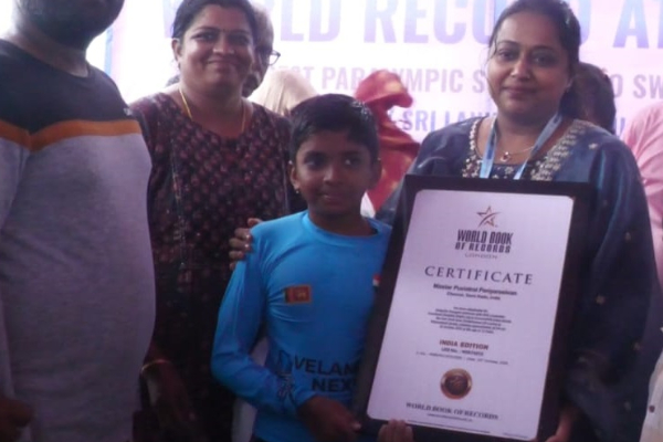 மாற்றுத்திறனாளி சிறுவன் பாக்கு நீரிணையை நீந்தி சாதனை | Disabled Boy Sets Record By Swimming Palk Strait