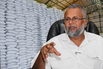 வடக்கில் தட்டுப்பாடற்ற சீனி விநியோகம்: அமைச்சர் டக்ளஸ் நடவடிக்கை