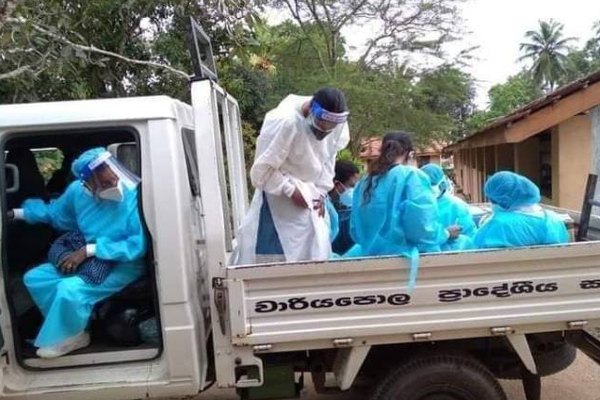 பெண் சுகாதார அதிகாரிகளின் இன்றைய நிலை: மனதை உருக்கும் புகைப்படங்கள் | Today S Status Of Female Health Officers Sri Lanka