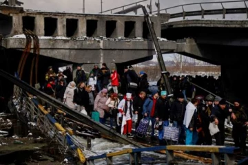 போர் சூழ்நிலையிலும் இசையை மறக்காத உக்ரைனியர்கள்! (காணொளி)