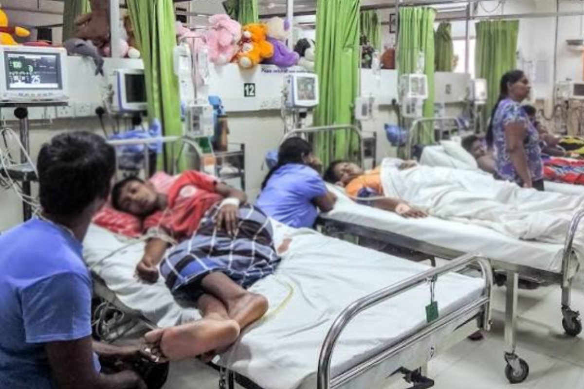 தீவிரமாக பரவி வரும் டெங்கு நோய்.. வைத்தியசாலை வசதிகளுக்கு பற்றாக்குறை ஏற்படும் நிலை | Dengue Spread Sri Lanka Increasing Hospitals Full தீவிரமாக பரவி வரும் டெங்கு நோய்.. வைத்தியசாலை வசதிகளுக்கு பற்றாக்குறை ஏற்படும் நிலை | Dengue Spread Sri Lanka Increasing Hospitals Full