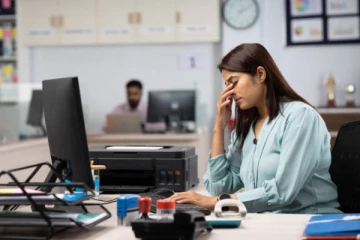 AI தொழில்நுட்பத்தால் பெண்கள் வேலையிழக்கும் அபாயம்!