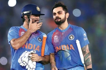 அஸ்வின் வேண்டாம் இந்த வீரர் மட்டும் போதும் விராட் கோலிக்கு அட்வைஸ் கொடுத்த  தோனி