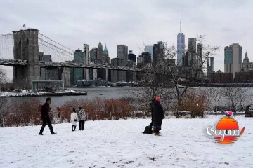 දරුණු හිම කුණාටු තත්ත්වයක්, නගරයක්ම වහලා මෙන්න විස්තරේ