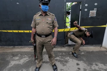 மகனுடன் தனிமையில்  வாழ்ந்த இளம் பெண்ணுக்கு நேர்ந்த கொடூரம்!