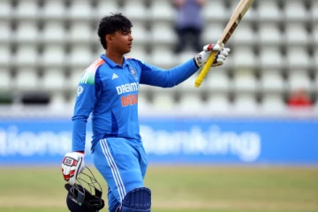 இளையோர் கிரிக்கெட்டில் புதிய உலக சாதனை படைத்த வைபவ் சூர்யவன்ஷி