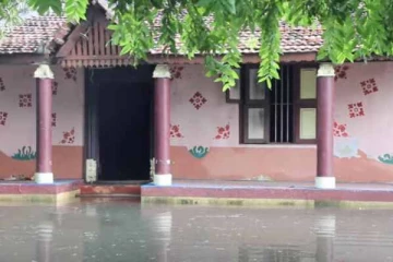 மழை வெள்ளத்தால் தண்ணீரில் மூழ்கிய சீரியல் செட்- விஜய், சன் டிவி சீரியல்களுக்கு வந்த பிரச்சனை