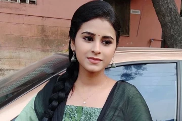 மூத்த பின்னணி பாடகியுடன் புகைப்படம் எடுத்த பாக்கியலட்சுமி சீரியல் நடிகை ரித்திகா.. அழகிய பதிவு