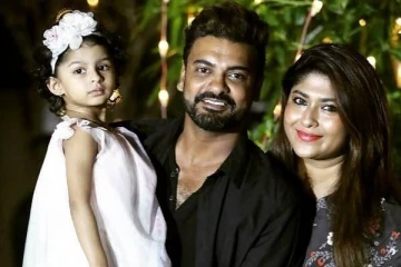 இந்த ஜோடியையும் சும்மா விடலையா! பாவ்னியால் கணவர் பெயரை நீக்கிய அபிநய் மனைவி?