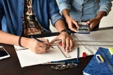 கனடாவை விட்டு வெளியேறுமாறு அறிவுறுத்தப்படும் பிரபல நாட்டு மாணவர்கள்