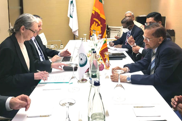 ஜெனீவாவில் முக்கிய சந்திப்புக்களில் ஈடுபட்ட அமைச்சர் பீரிஸ் தலைமையிலான குழு! | Sri Lankan Representatives Geneva Un Human Rights