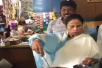 சூடுபிடிக்கும் தேர்தல்: டீ ஆற்றிய மம்தா பானர்ஜி