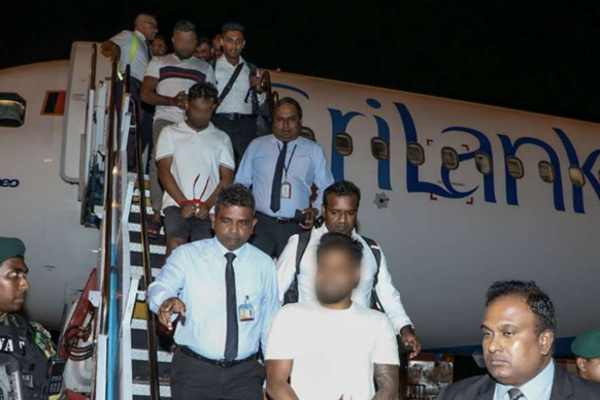 இஷாராவை இலங்கைக்கு வரவிடாமல் தடுத்த கெஹல்பத்ர! | Gehalbhadra Stopped Ishara From Coming
