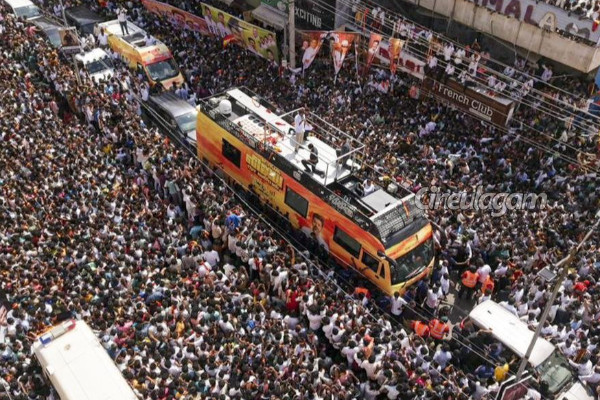 கரூர் சம்பவம்.. இரவுக்குள் கைது? விஜய்க்கு வந்த சிக்கல் | Vijay Karur Stampede Police To Arrest Bussy Anand