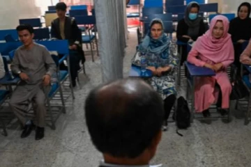 ஆப்கானில் பெண்கள் கல்வி கற்கலாம்.. ஆனால்.. சில நிபந்தனைகள் உண்டு! தாலிபான்கள் வெளியிட்ட புதிய அறிவிப்பு