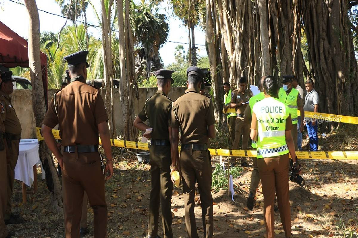 மன்னாரில் விபத்தில் பலியான குழந்தையின் சடலம் மீண்டும் அகழ்வு - நீதிமன்ற உத்தரவு..! | Body Of Child Killed In Mannar Accident Exhumed