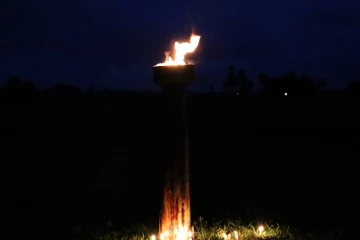 முல்லைத்தீவு - அளம்பில் பகுதியிலும் சுடரேற்றி அஞ்சலி (படங்கள்)