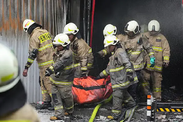 வெளிநாடொன்றில் தீ விபத்து! பலர் உயிரிழப்பு | 17 Killed In Fire In Indonesia