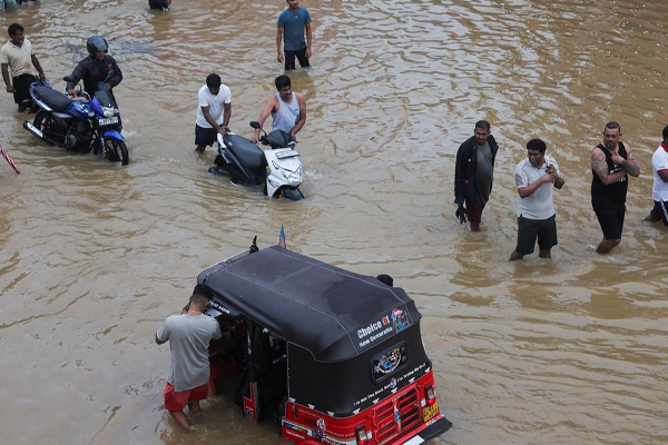 வெள்ளத்தில் காணாமல்போன இருவரின் சடலங்கள் மீட்பு | Bodies Two People Missing In The Flood Sri Lanka வெள்ளத்தில் காணாமல்போன இருவரின் சடலங்கள் மீட்பு | Bodies Two People Missing In The Flood Sri Lanka