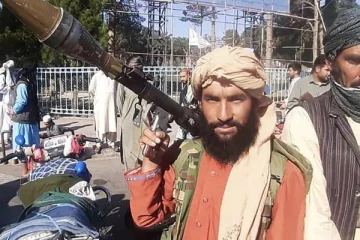 தாலிபான்கள் கையில் சிக்கும் நவீன ஆயுதங்கள்...இந்தியாவுக்கு அச்சுறுத்தலா