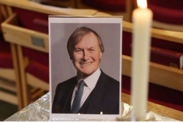 பிரித்தானியா எம்.பி.யை குத்திக் கொன்றது எப்படி? நடந்தது என்ன? வெளியான முக்கிய தகவல்